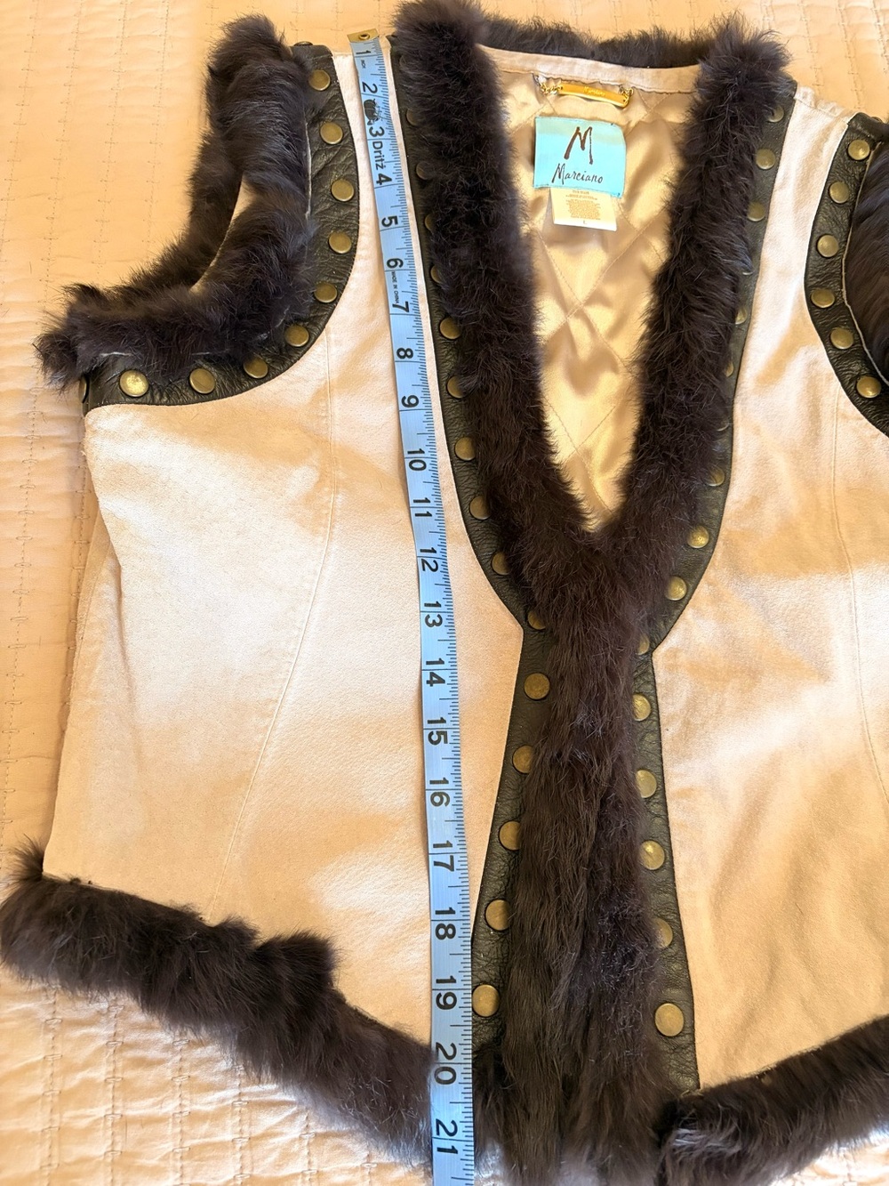 Marciano leather trim and rabbit fur studded vest, Size L Y2K cream brown - Picture 6 of 9